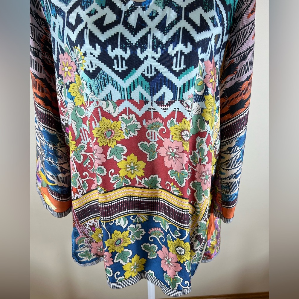Johnny Was Silk V-Neck Floral and Geometric Tunic Top - Picture 3 of 13